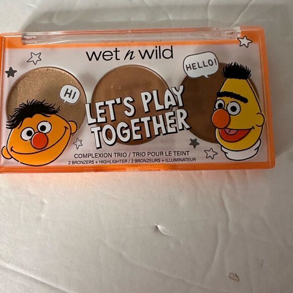 WET N WILD LET'S PLAY TOGETHER-COMPLEXION TRIO - Picture 2 of 4